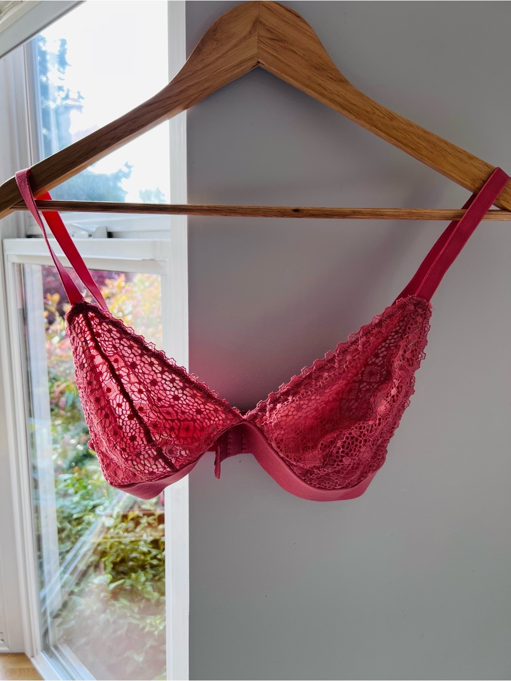 Lively lace bralette- M NWOT